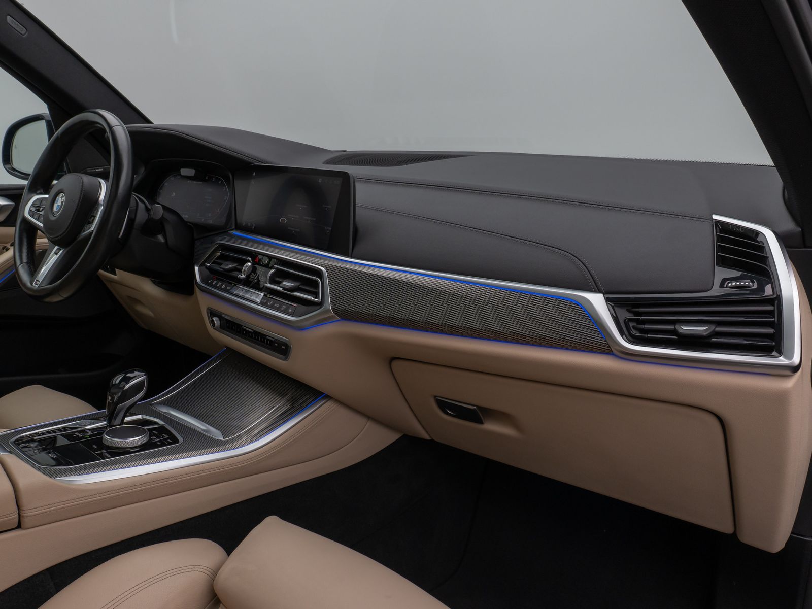 Fahrzeugabbildung BMW X5 M50d Panoram Laser 360°HUD DAB H/K AHK DisplK