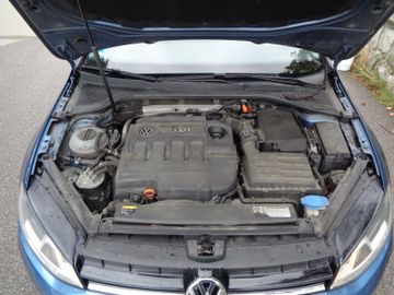 Volkswagen Golf - 5