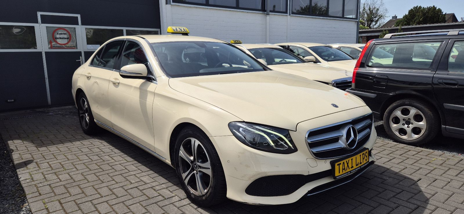 Mercedes-Benz E 200 Limousine - TAXI - AVANTG. - KAMERA - PDC