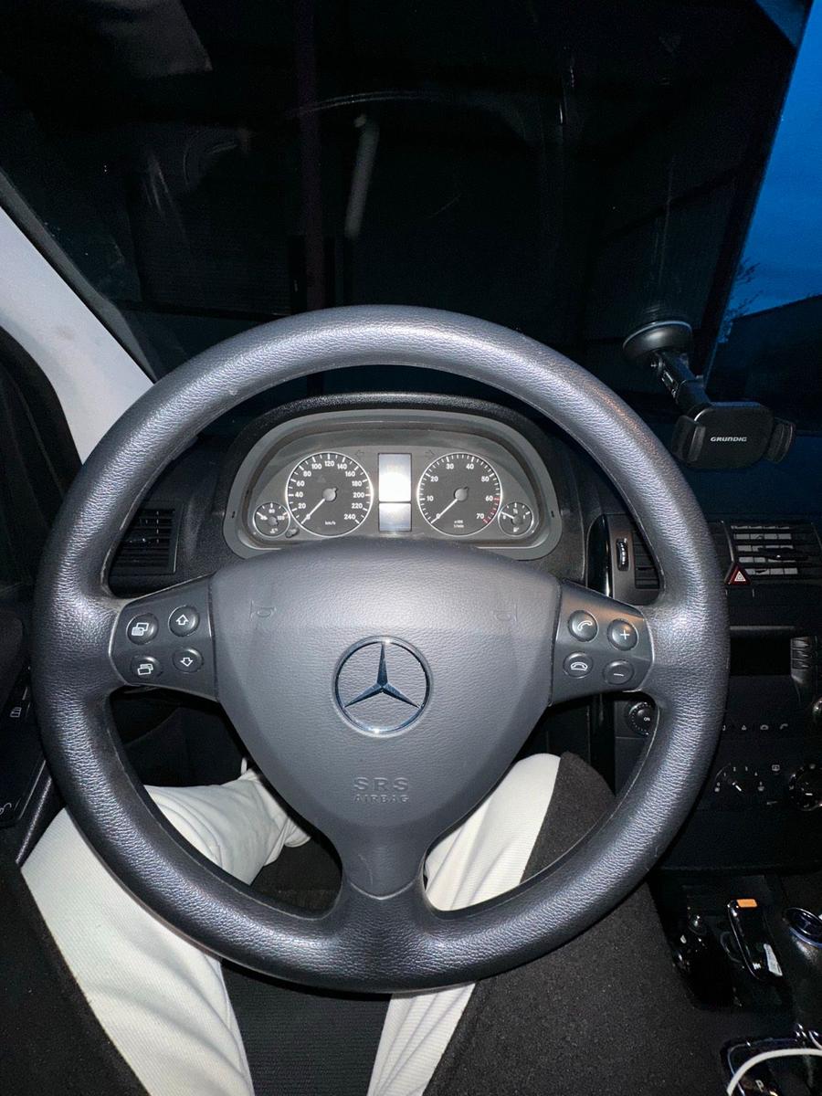 Mercedes-Benz A170 2005 — photo 9
