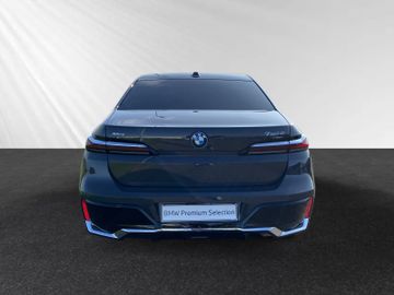 BMW 750 - 8