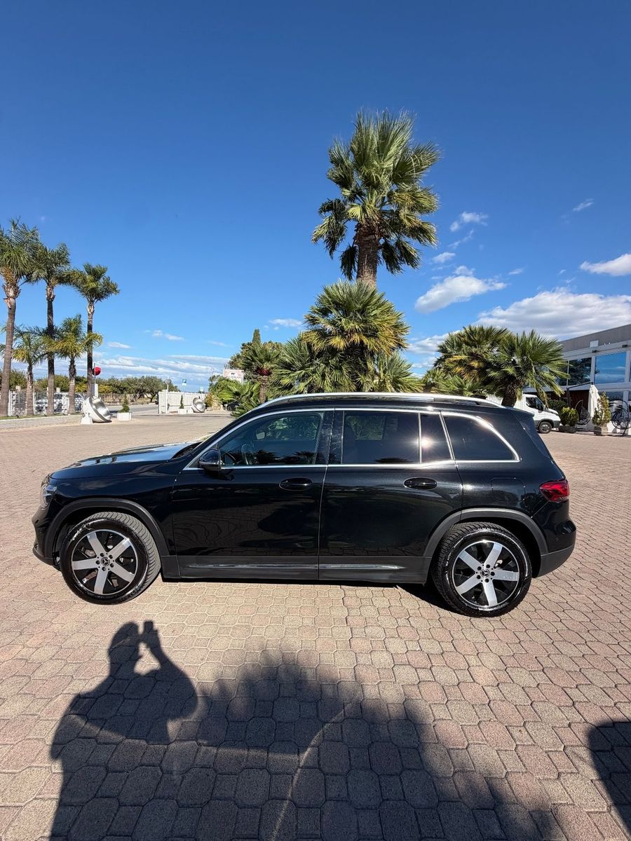 Mercedes-Benz Mercedes-benz GLB 180 d Automatic Sport imagem 2