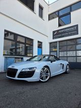 Audi 5.2 V10 Spyder FSI quattro R Tronic - Audi: R 10