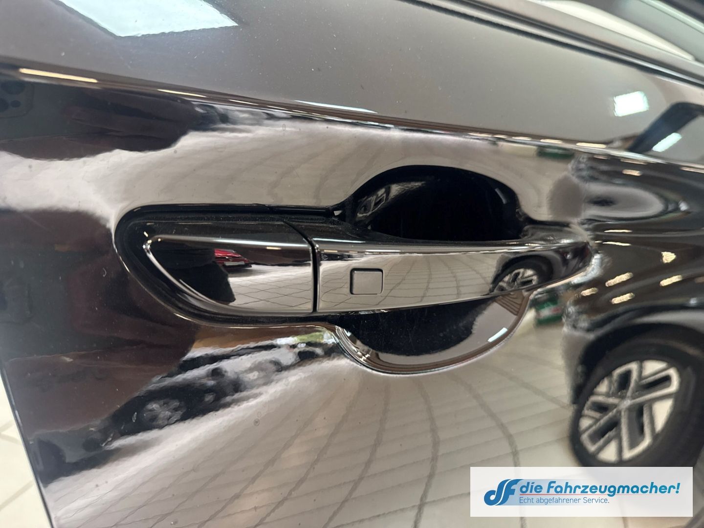 Fahrzeugabbildung Hyundai KONA Trend Elektro 2WD Navi Soundsystem LED ACC