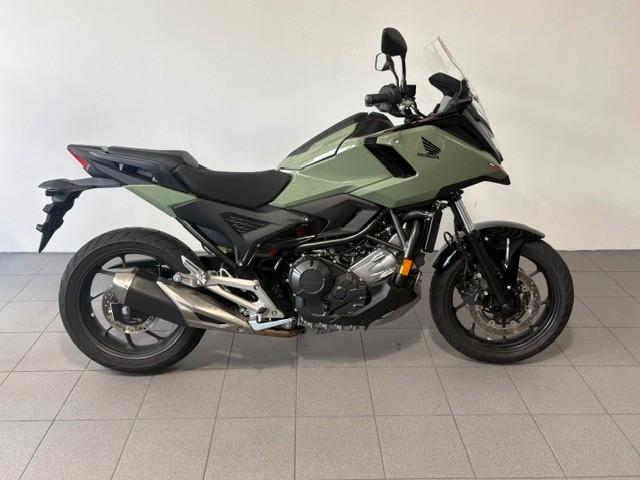 Honda NC 750XA *Schalter* 6 Jahre Garantie *