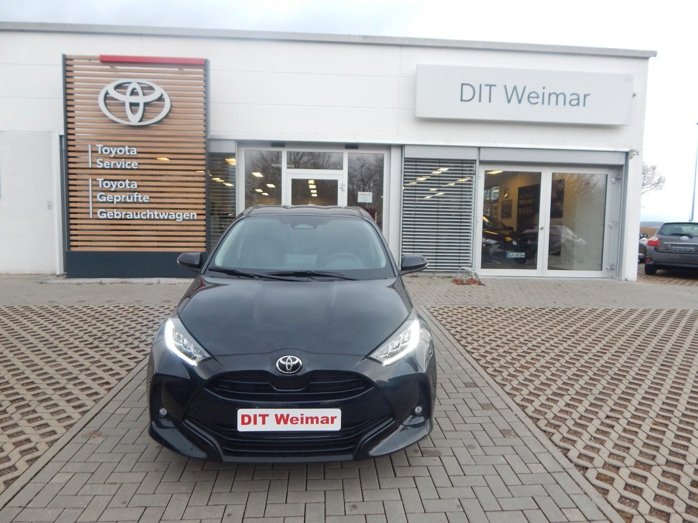 Toyota Yaris 1.5 Teamplayer ACC+LED+SHZ+Fernlichtass.