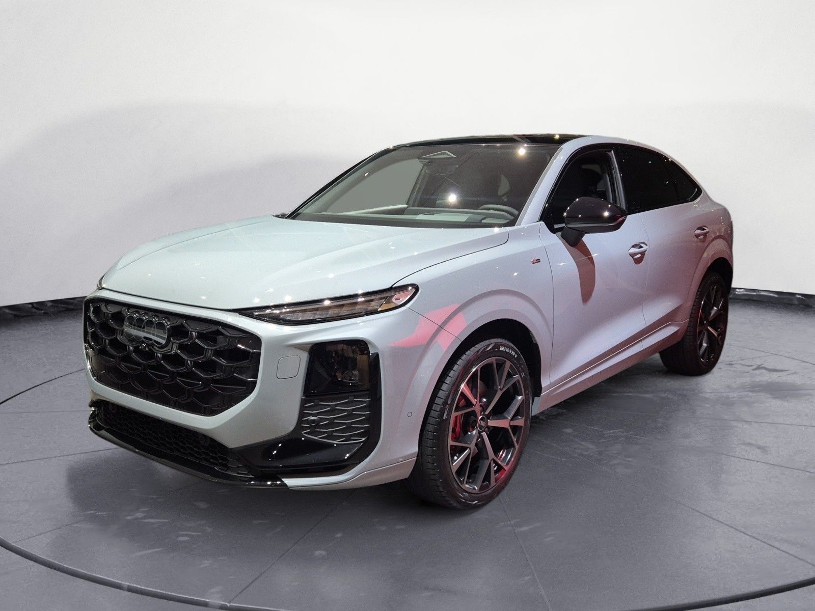 Audi Q3 Sportback TFSI quattro S tronic imagem 2