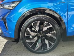 Fahrzeugabbildung Rafale 200 E-Tech Full Hybrid Esprit Alpine Voll