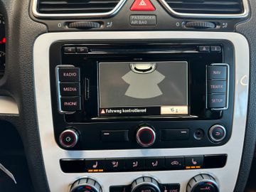 Volkswagen Scirocco 1.4 TSI *BiXenon*Navi*Sitzh*PDC*