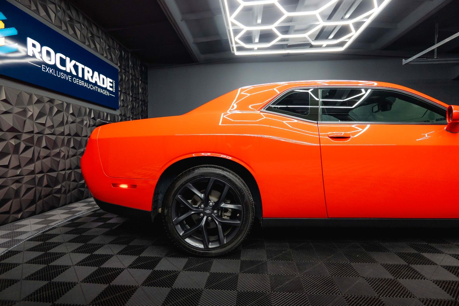 Fahrzeugabbildung Dodge Challenger 3.6 V6 GT SRT Styling *LED*1.Hand*19%