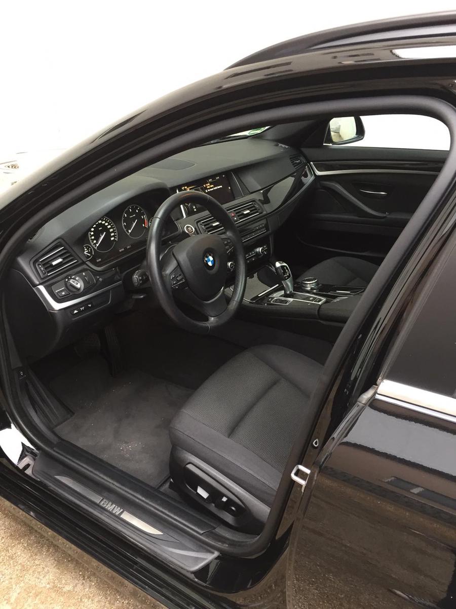 BMW 530d Touring A - Head UP/AHK/Pano/Scheckheft
