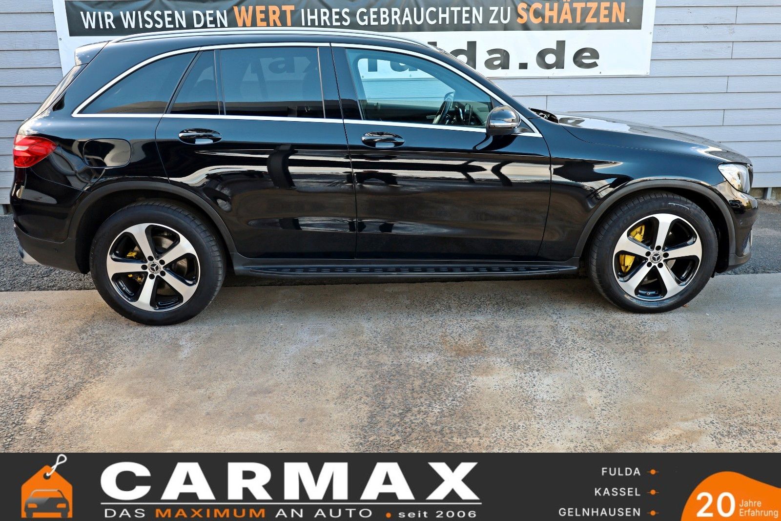 Fahrzeugabbildung Mercedes-Benz GLC 250d 4M AMG Int. Leder,Navi,LED,Panorama,+WR