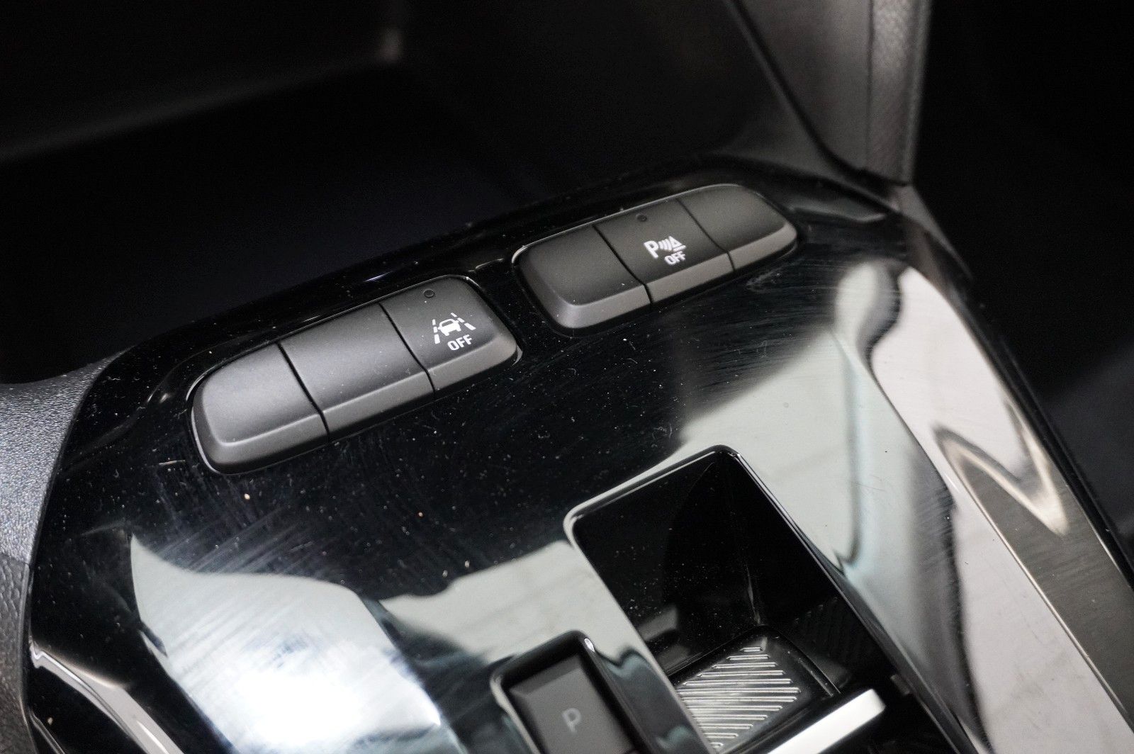 Fahrzeugabbildung Opel Corsa-e F EDITION 7KW NAVI/VIRT/SHZ/DAB/WÄRMEP.