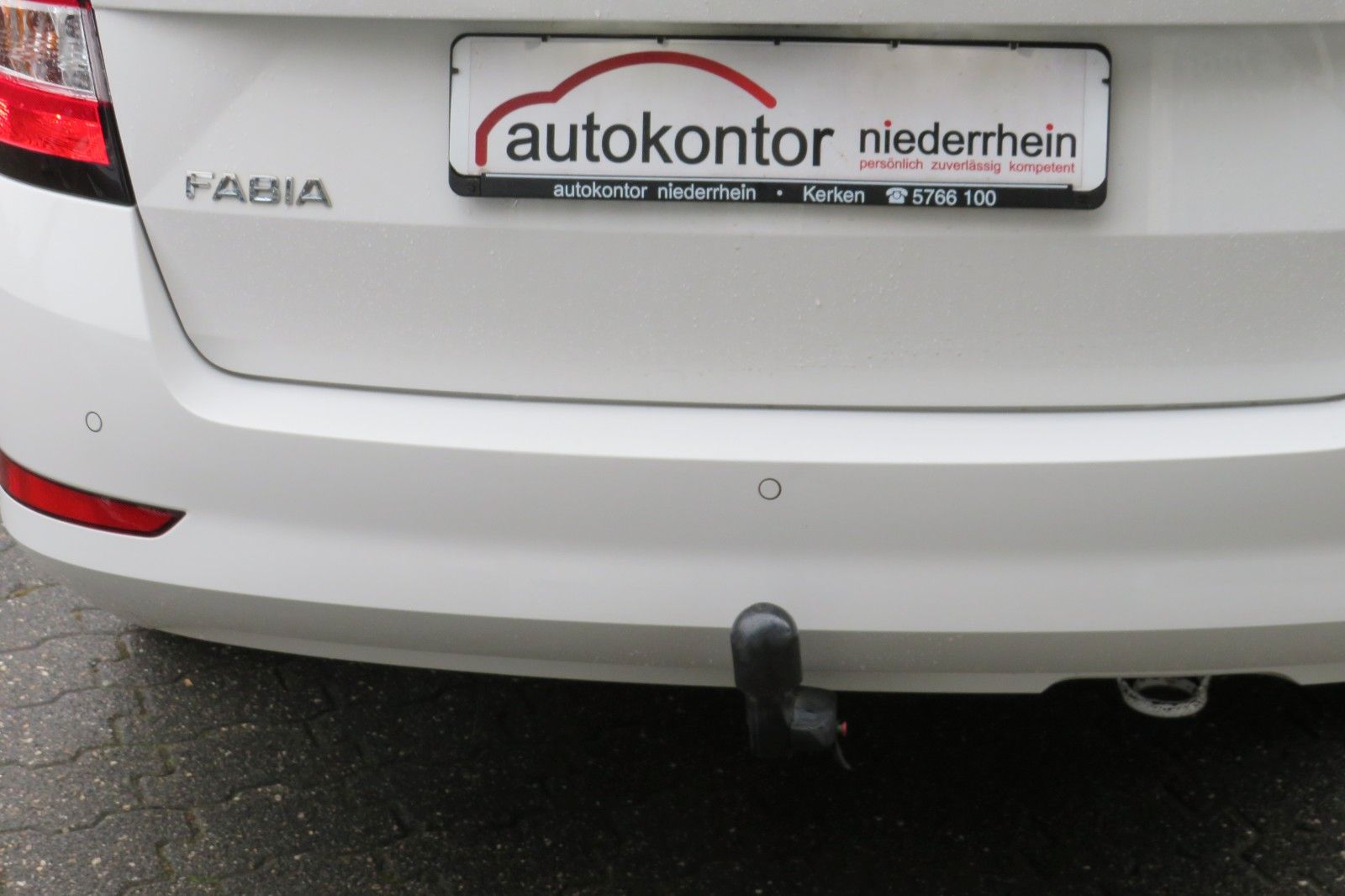 Fahrzeugabbildung SKODA Fabia Combi Ambition AHK SITZH. NAVI PDC 1.HD