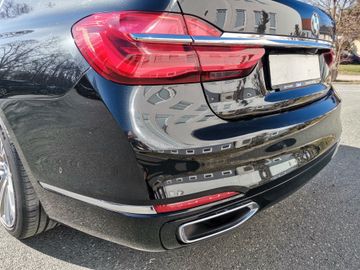 BMW 730 - 10