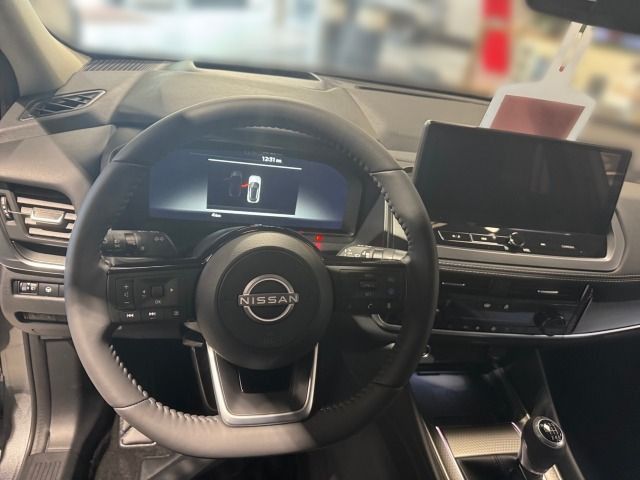 Fahrzeugabbildung Nissan QASHQAI MY24 1.3 DIG-T MHEV 140 PS MT 4x2 N-Conn
