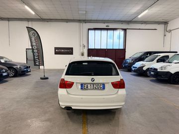 BMW 320 - 8