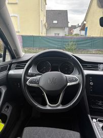 Volkswagen Passat Variant - 8