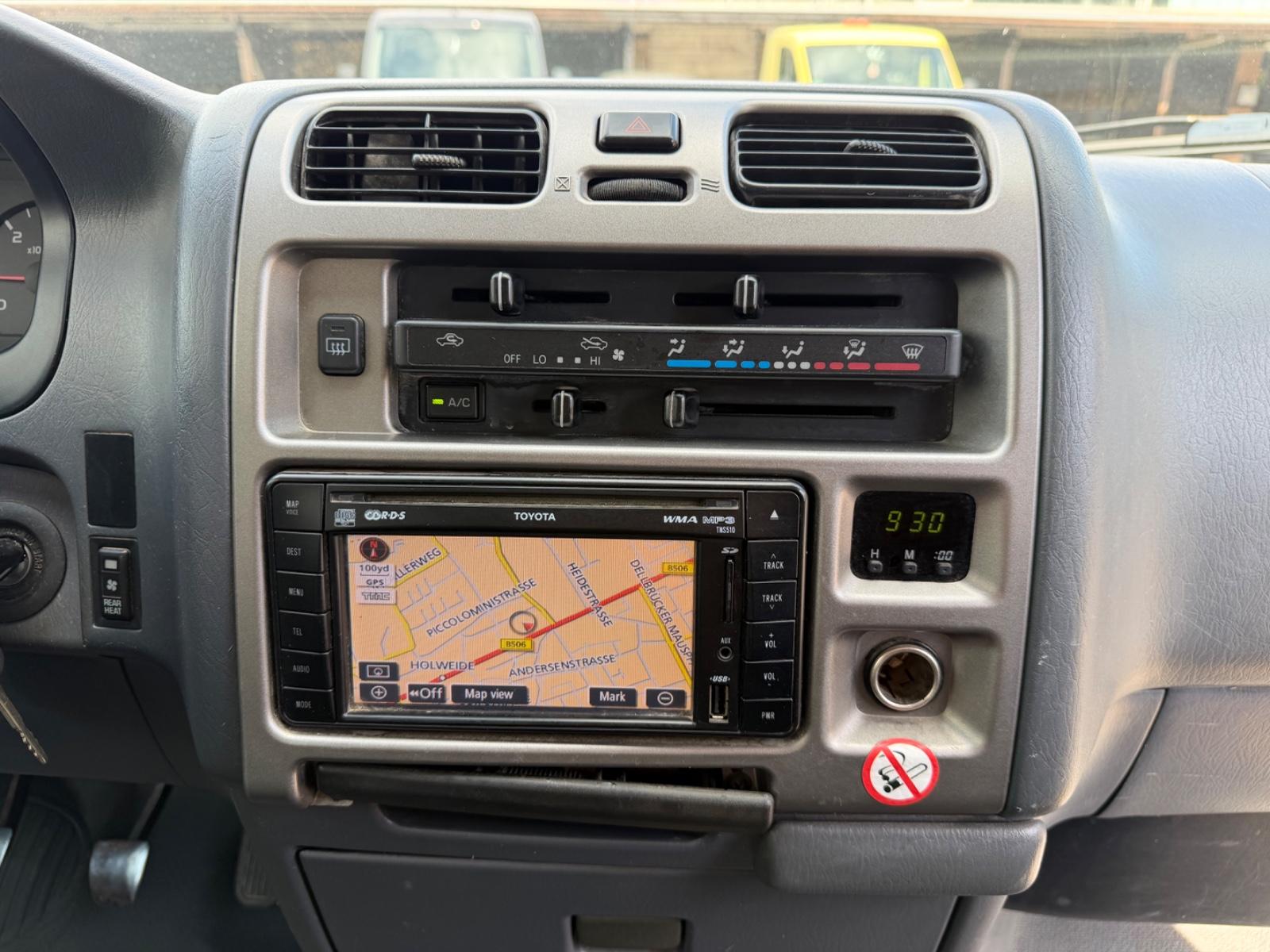 Toyota Hiace 2,5 LANG 8.Sitzer Klima AHK