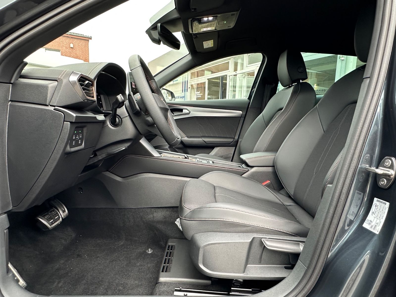 Fahrzeugabbildung CUPRA Formentor 1.5 eTSI DSG ACC/AHK/LED/SHZG/CarPlay