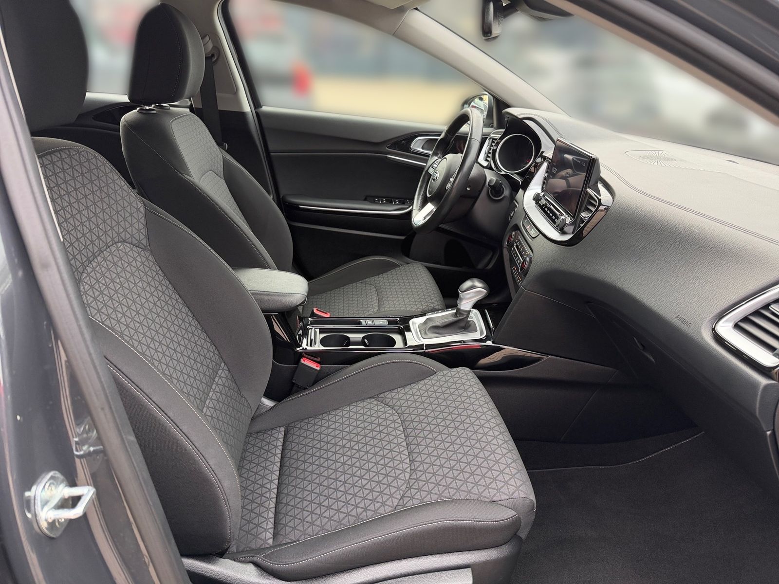 Fahrzeugabbildung Kia CEED_5 1.5T DCT7 SPI NAV TEC