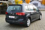 Volkswagen Touran 1.5TSI AHK Klima PDC Sitzh. 1.Hd.Nur39'KM - gebrauchte VW Kleinbus
