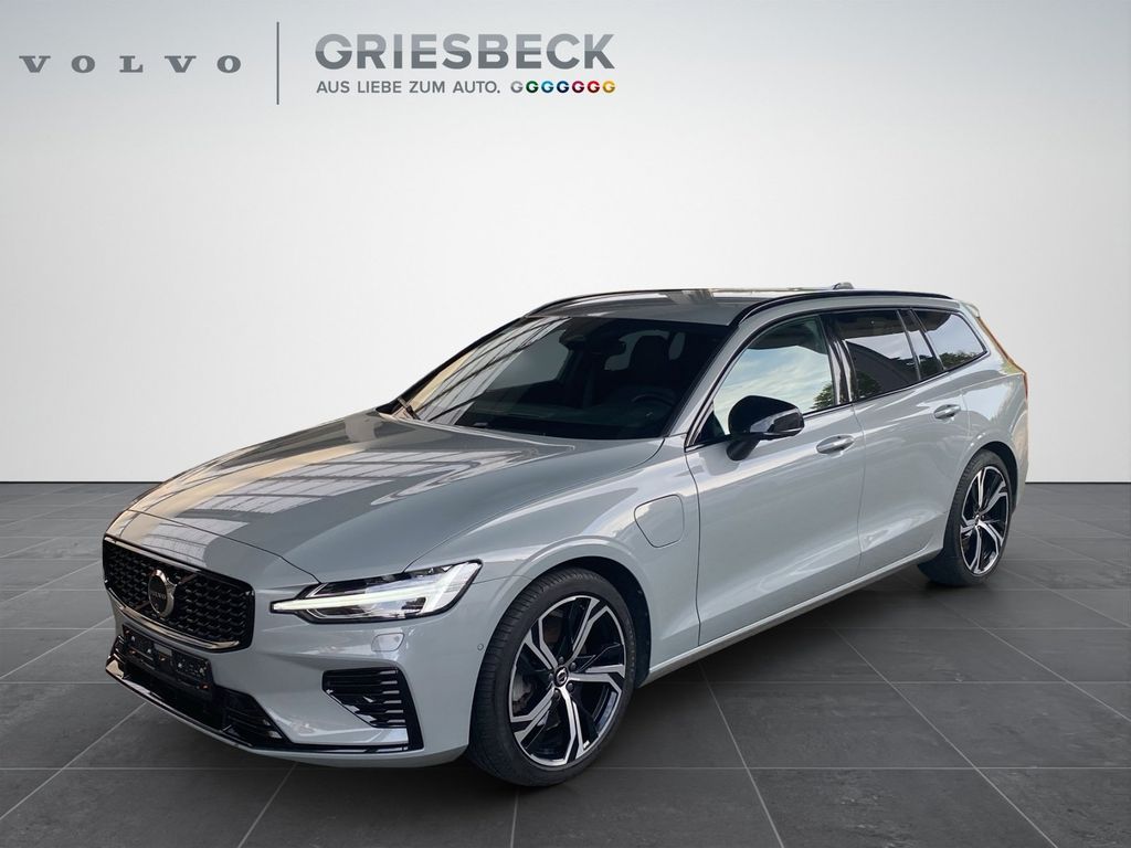 Volvo V60 — hlavná fotografia