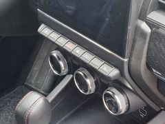 Fahrzeugabbildung Arkana R.S. Line 1.3 TCe 140 EDC , BOSE  Leder L