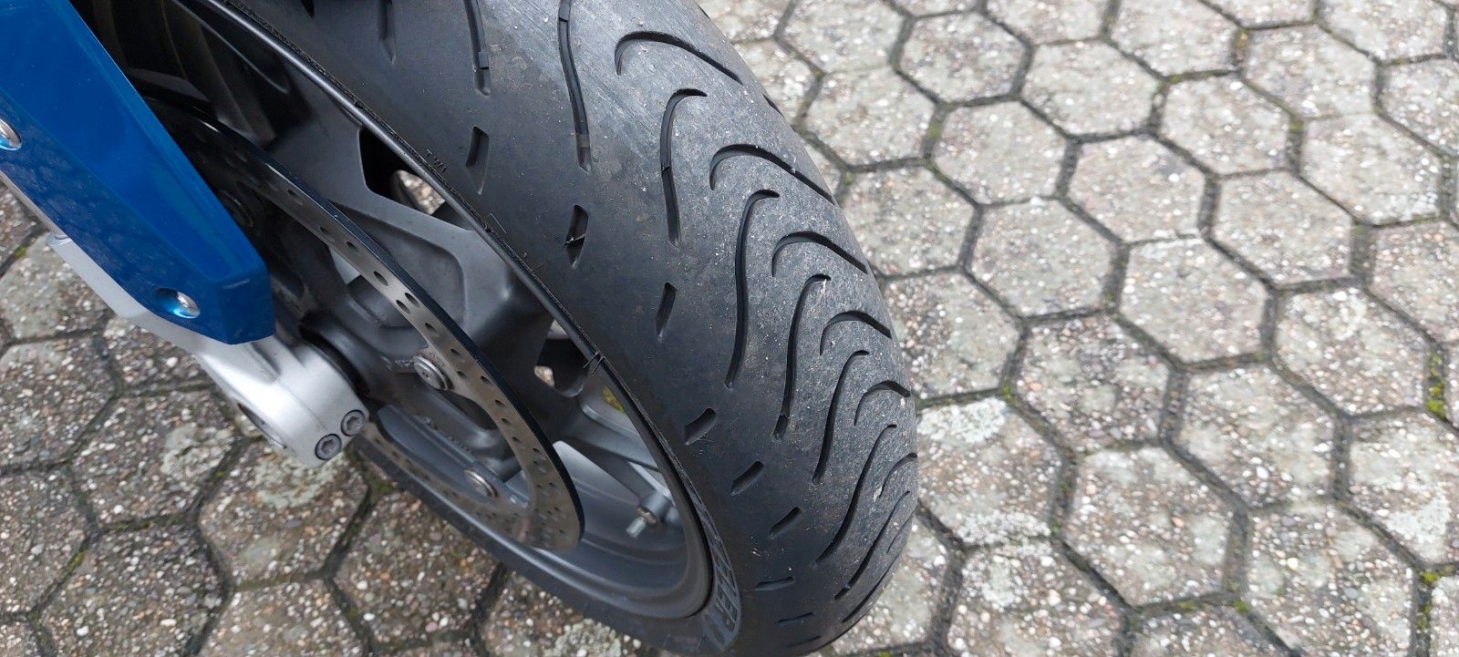 Fahrzeugabbildung BMW R 1200 RS  Scheckheftgepf.  3 Koffer