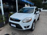 Ford Kuga 2.0 TDCi 163 CV 4WD Powersh.Titanium D - Ford Kuga mit Diesel-Antrieb: Kombi
