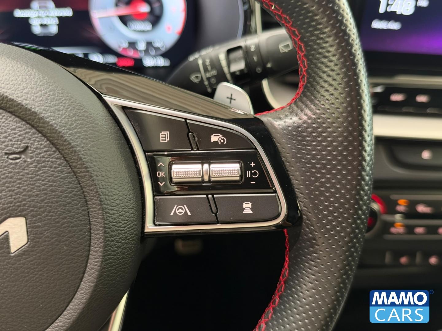 Kia Ceed GT 1.6 T-GDI ACC/BLIS/JBL/4xSHZ/LHZ/CAM/MEM