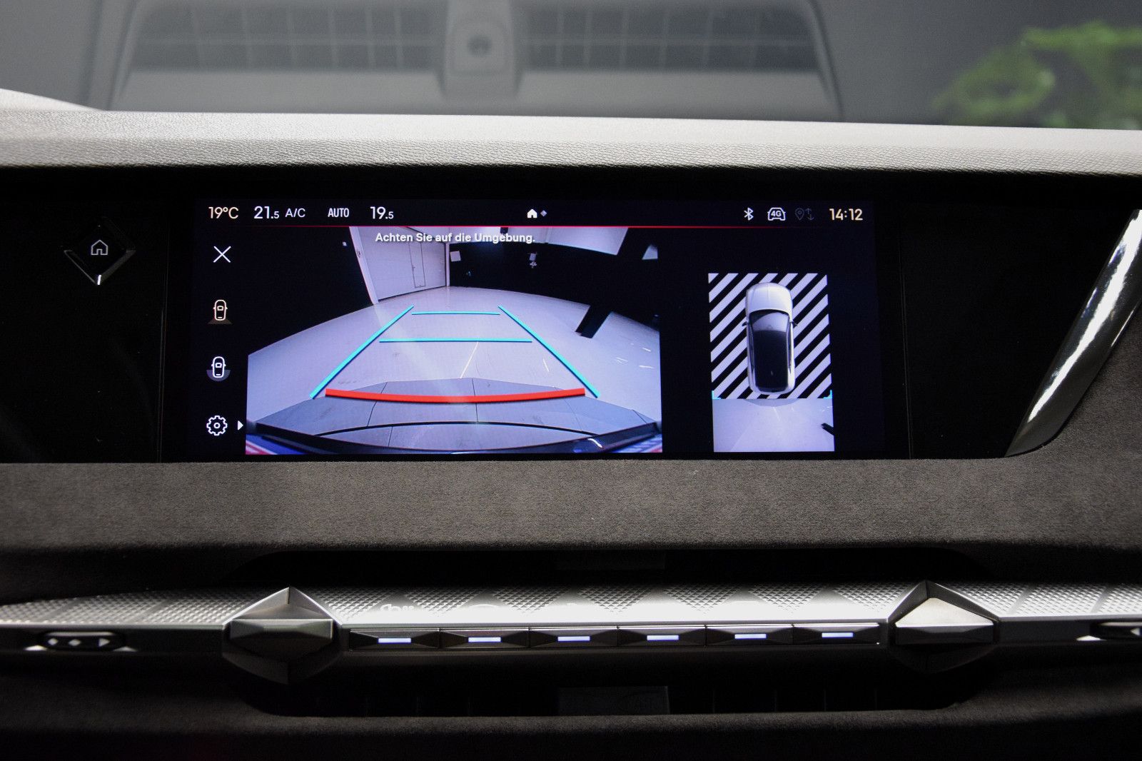 Fahrzeugabbildung DS Automobiles DS4 Performance Line Pano Sitzheizung