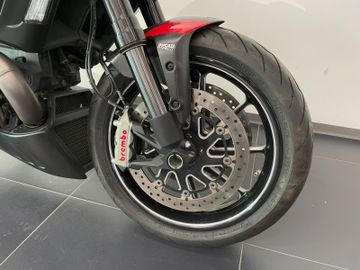 Ducati Diavel Carbon *wenig Kilometer*