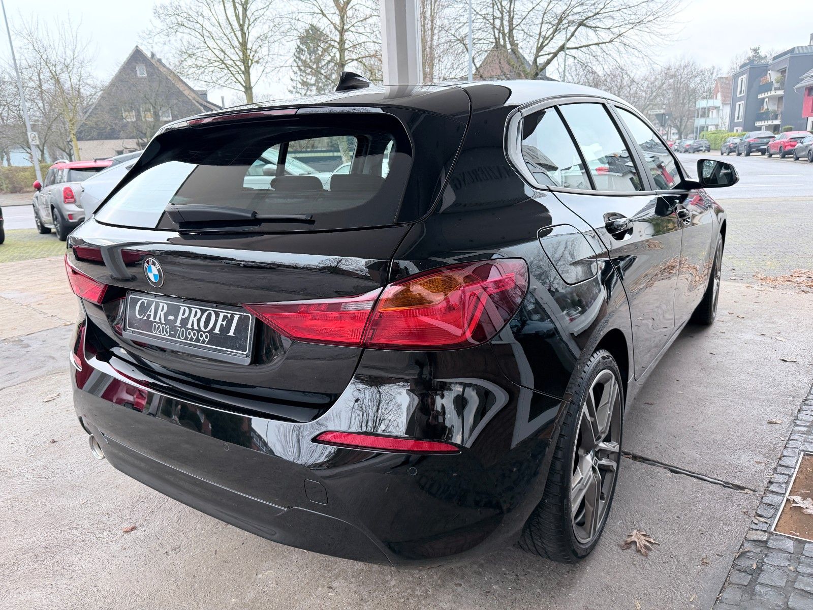 Fahrzeugabbildung BMW 116i Limousine Navi/Bluetooth/PDC/1.Hand