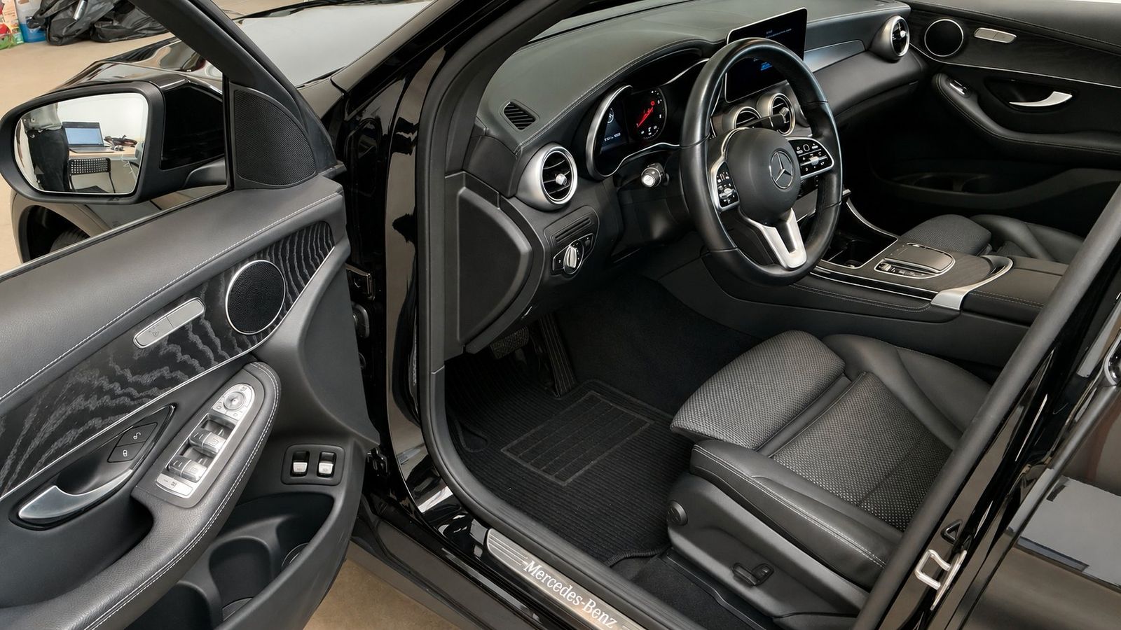 Mercedes-Benz GLC 220 PANO RÜCKFAHRK MBUX LED LUXURY SITZHEIZ foto 5