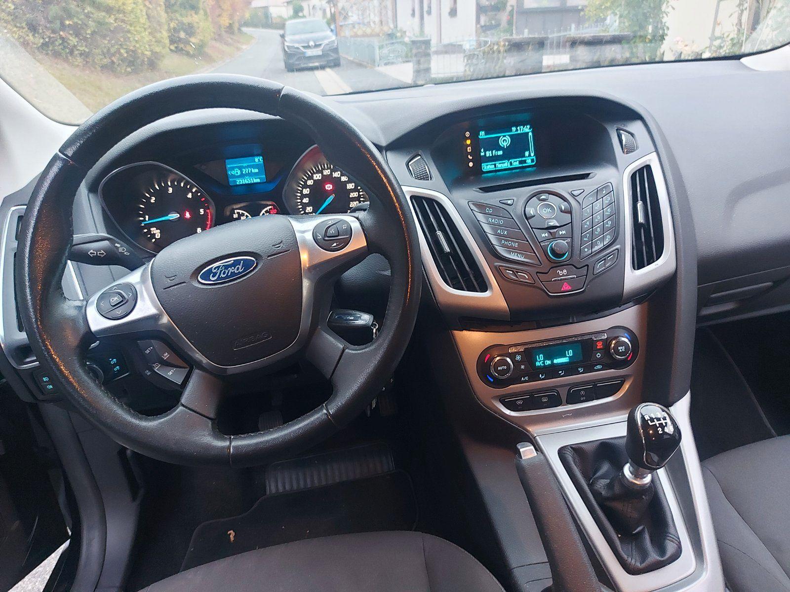 Ford Focus 2014 — photo 5