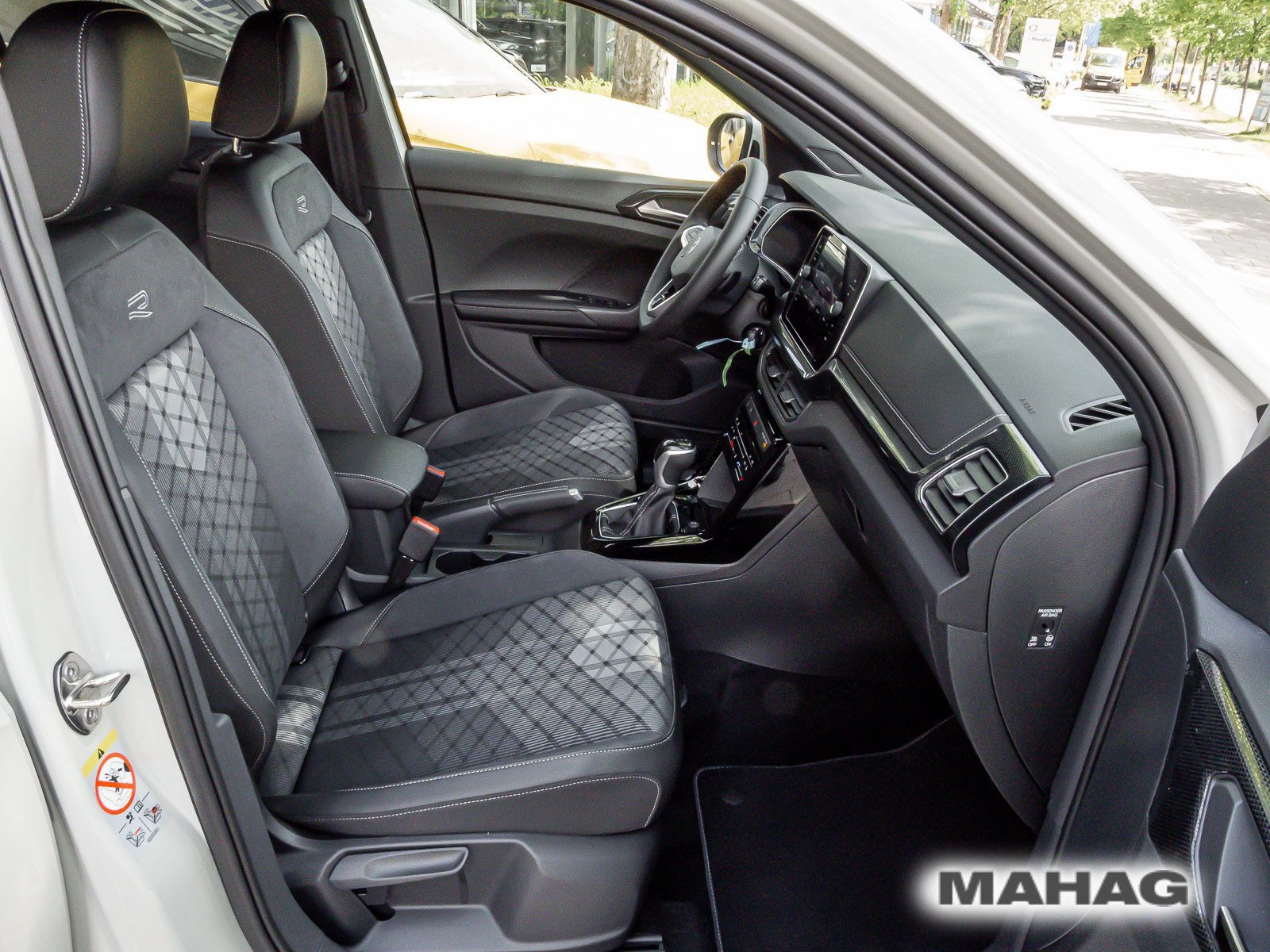 Volkswagen T-Cross - Bild 13