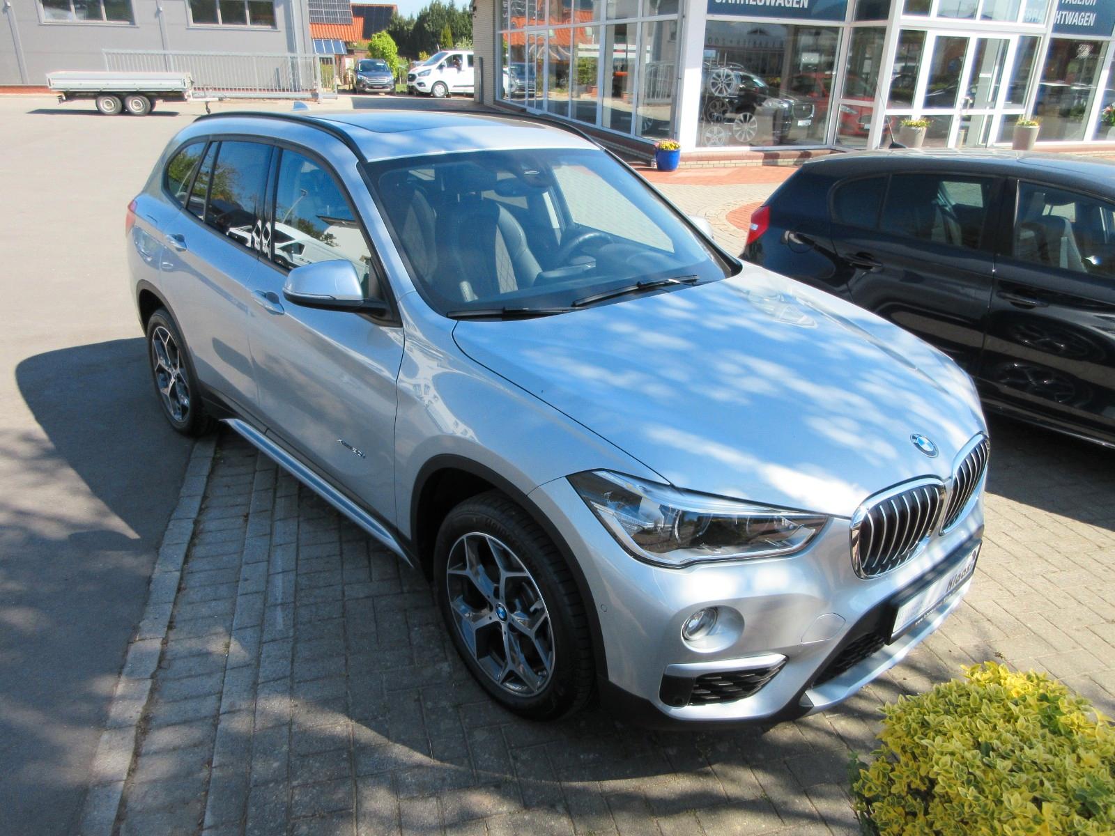 BMW X1 xDrive 20 i x Line Pano.Dach LED NAVI