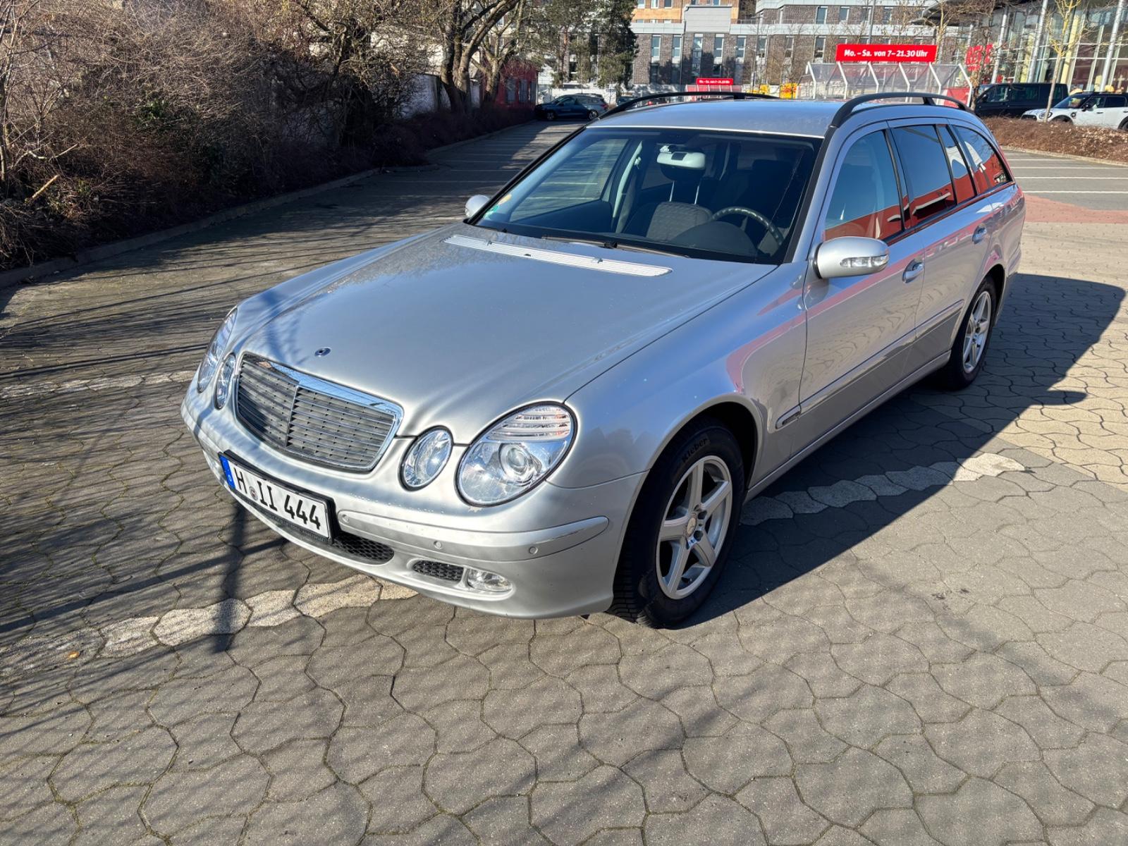 Mercedes-Benz E200, 2005