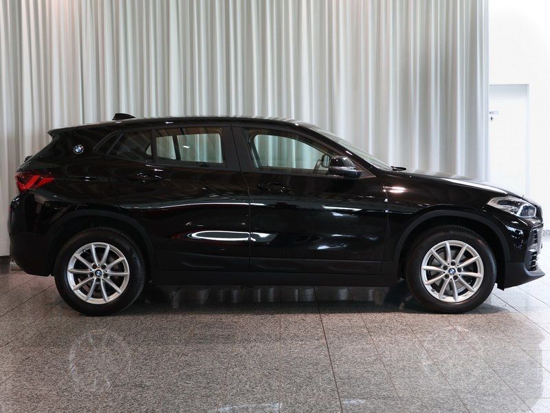BMW X2 sDrive18d LED Navi BT USB PDC imagem 2