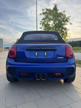 MINI John Cooper Works Cabrio F57 - blaue MINI John Cooper Works Cabrio