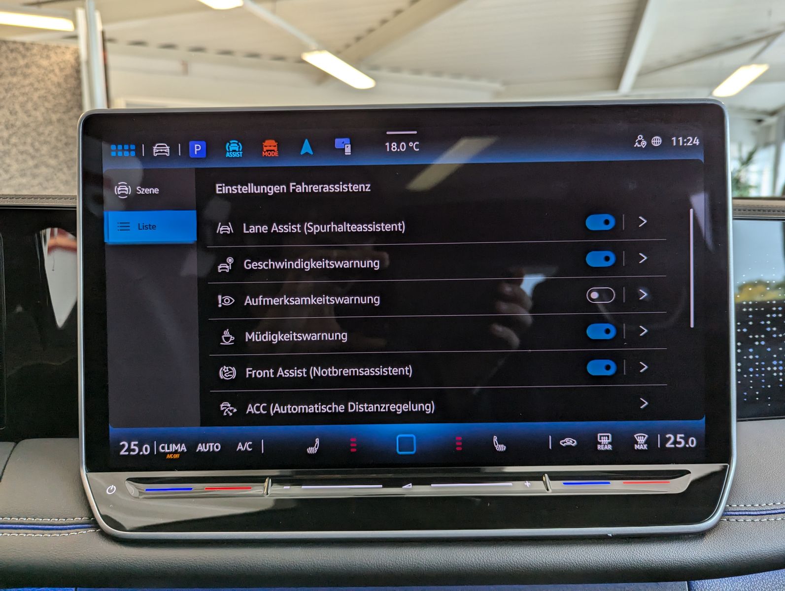 VW Tiguan 2.0TDI R-Line 4M Pano Black AHK Matrix 20 - Image 30