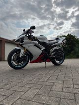 Yamaha R1 RN19 - Offers matching your search criteria