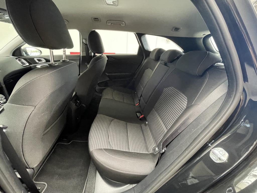 Kia Ceed SW 1.5 T-GDI DCT Spirit