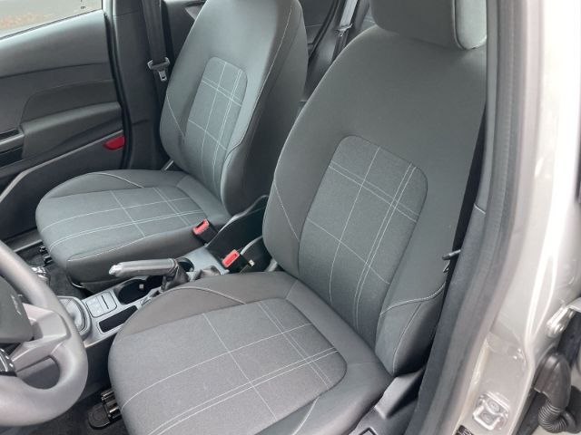 Fahrzeugabbildung Ford Fiesta 1.0 EcoBoost Cool & Connect DAB, Tempomat