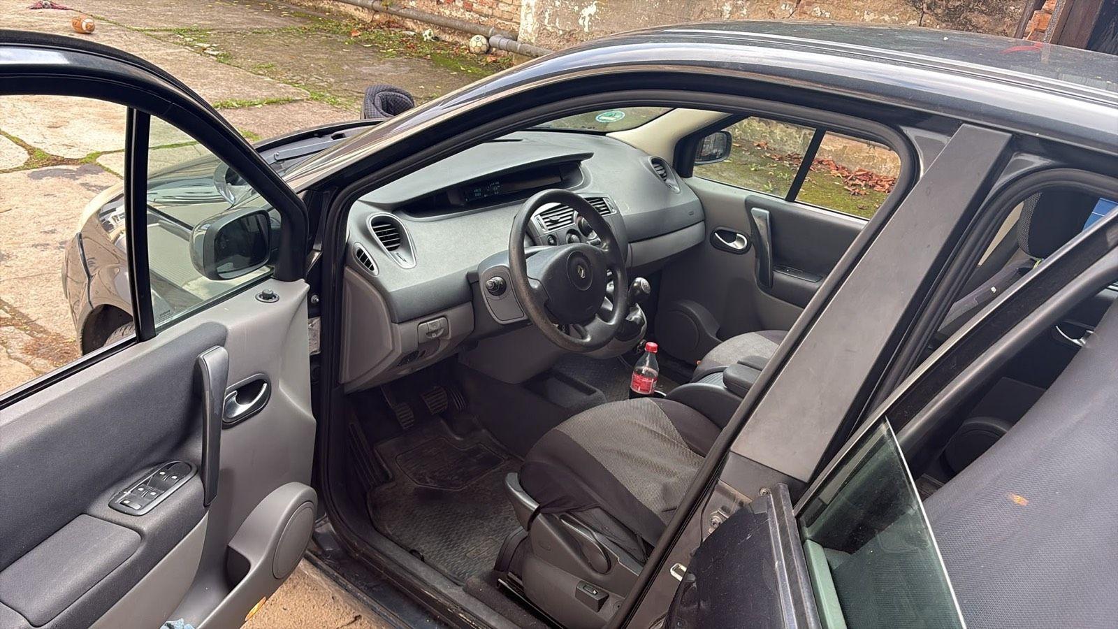 Renault Megane 2006 — photo 11