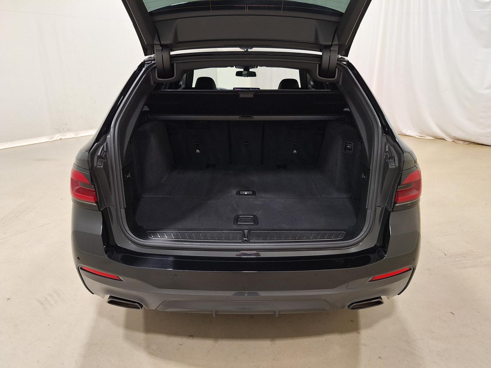 BMW 520d Touring M Sport xDrive Matrix|Vollleder|Sha