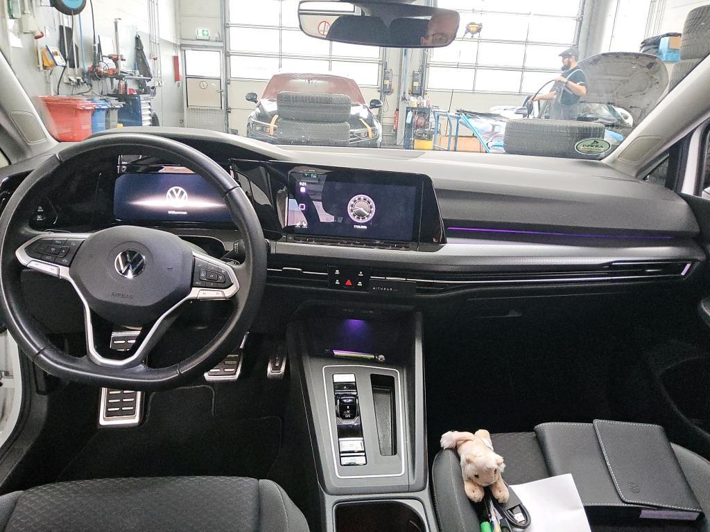 Volkswagen Golf 8 ACTIVE 2.0 TDI DSG*NAVI*R-KAMARA*P-DACH*, миниатюра 5