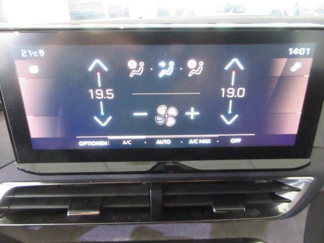 Fahrzeugabbildung Peugeot 5008 GT 1.2T NAVI/LED/SHZ/LEDER/PDC+CAM/PARKASS.
