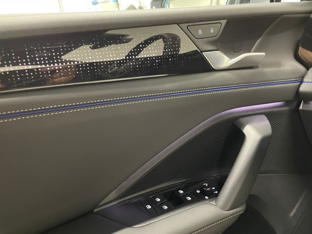 Tiguan R-Line 2.0 TDI DSG HuD PANO NAVI LED
